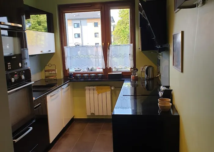 Przestronny Apartament Dla 9 Osob - 4 Sypialnie, Parking